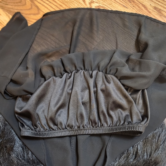 Windsor Black Flowy Bogo Crop Top Size Small - Picture 5 of 11